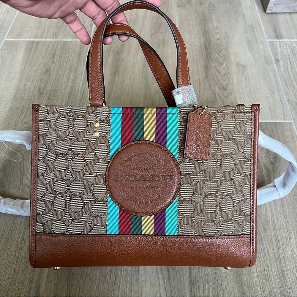 Coach Dempsey Carryall In Signature Jacquard With Stripe And Coach Patch - Picture 7 of 9